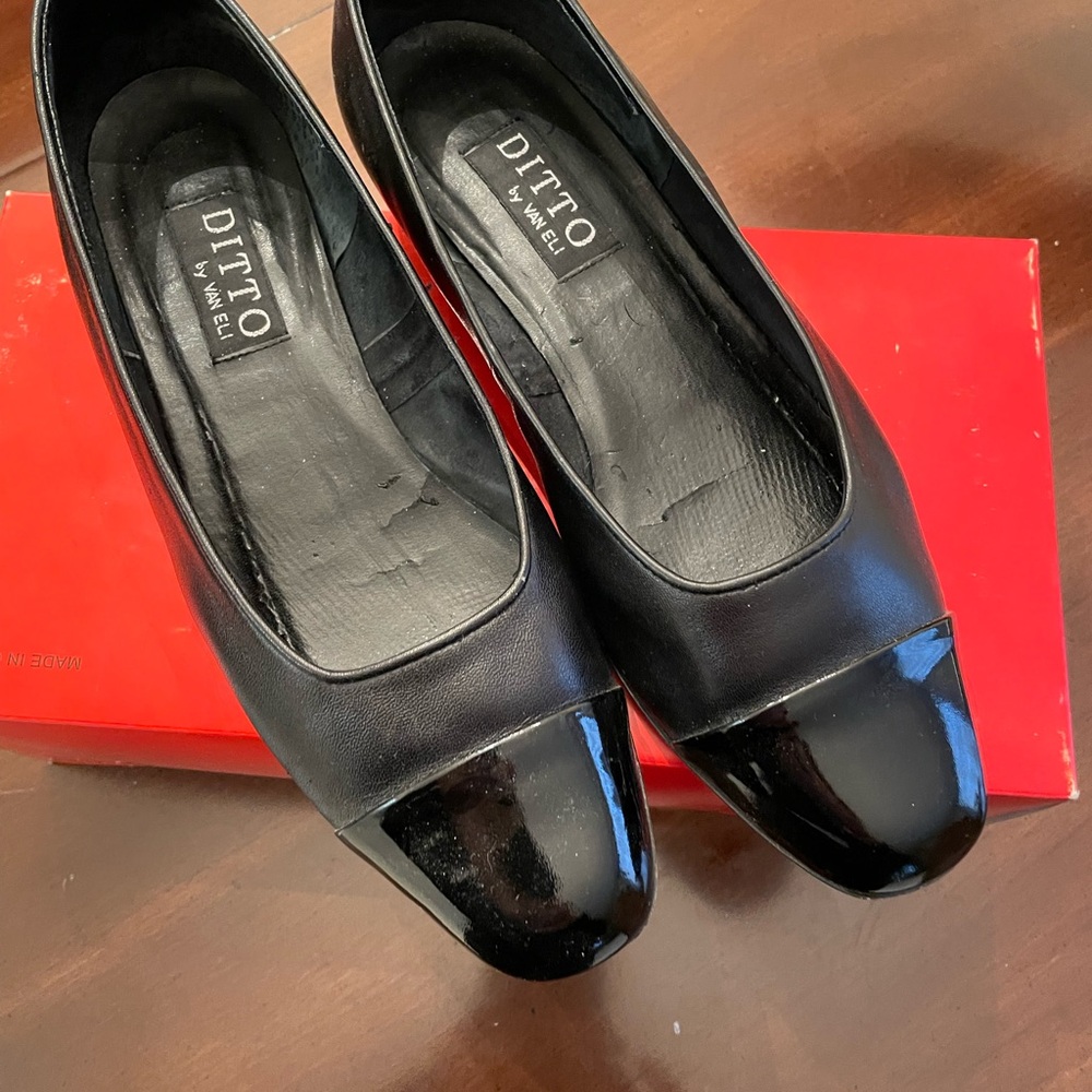 Ditto Women's Black Shoes